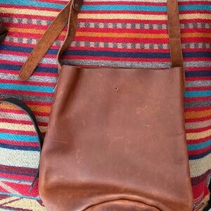 Market Canvas Elegant Brown Leather Crossbody Bag